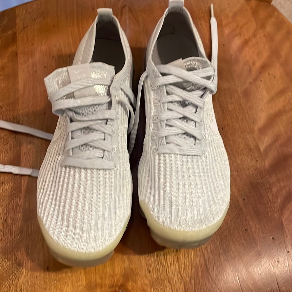 Nike Vapormax shoes in good condition